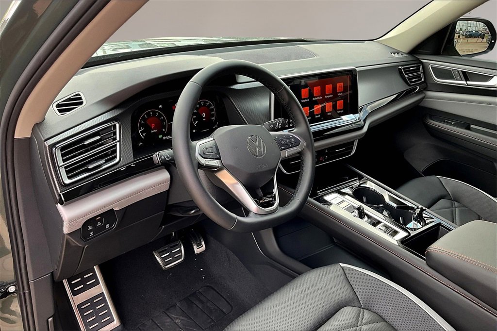 New 2026 Volkswagen Atlas Peak Edition image 7
