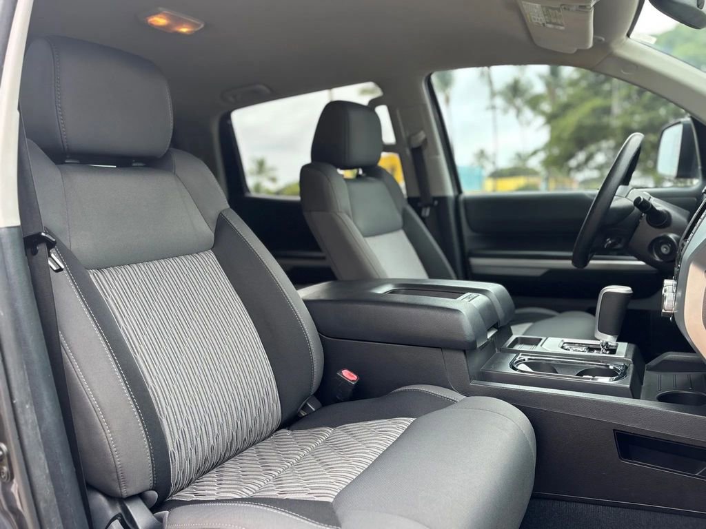 Used 2015 Toyota Tundra SR5 image 9