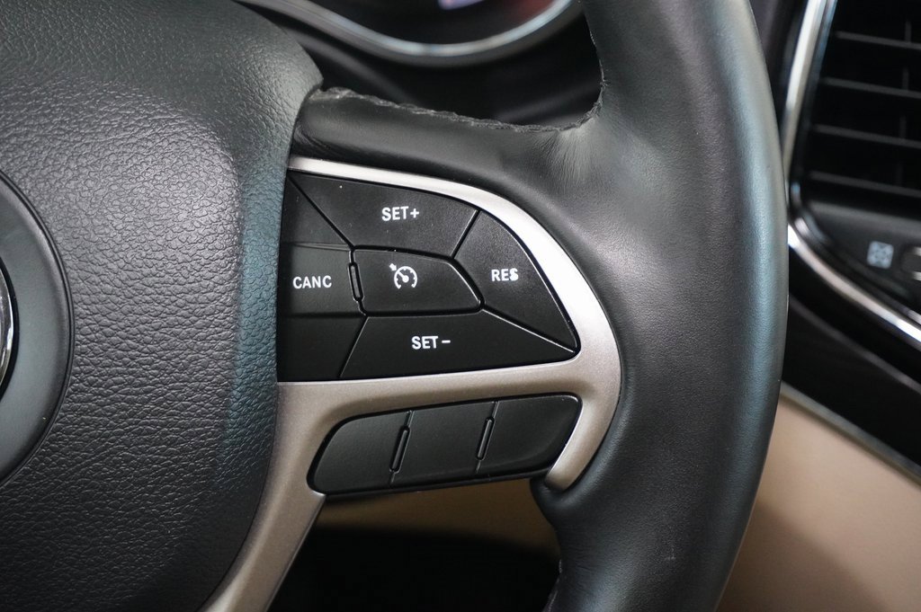 Used 2021 Jeep Grand Cherokee Limited image 20