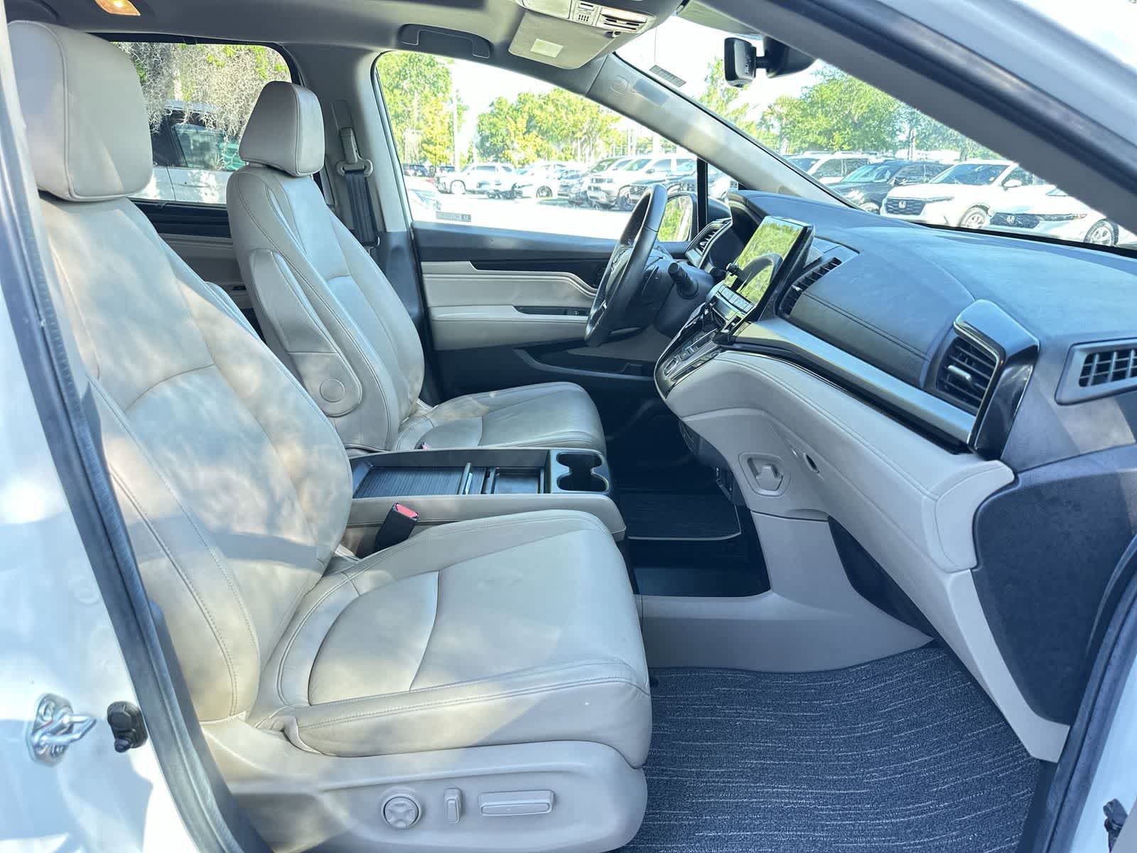 Used 2024 Honda Odyssey Touring image 17