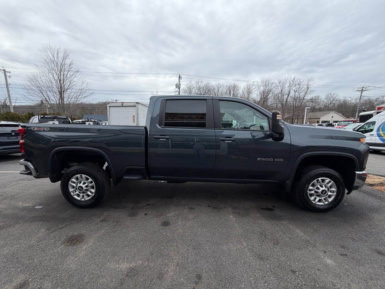 Used 2020 Chevrolet Silverado 2500 LT w/ Fleet Comfort Package image 6