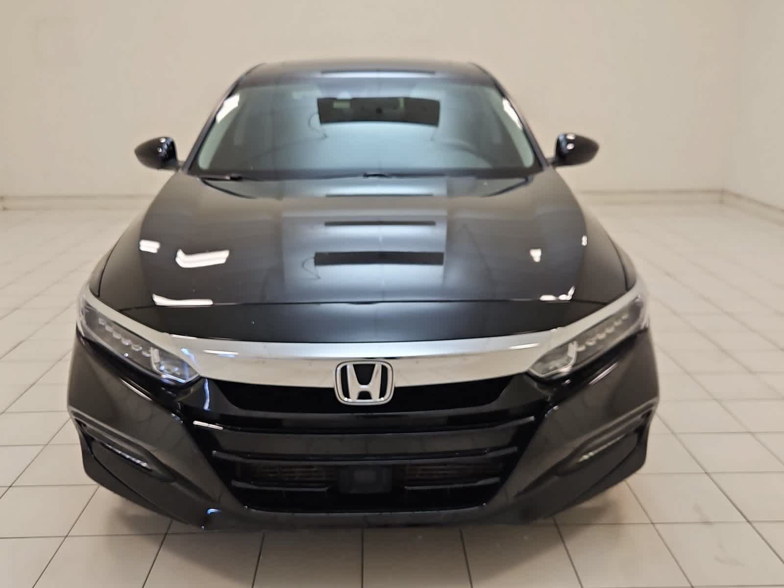 Used 2018 Honda Accord EX image 24