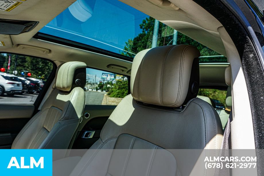 Used 2018 Land Rover Range Rover Sport SE AWD/4WD image 18