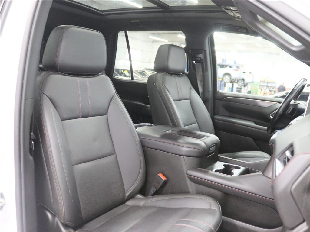 Used 2022 Chevrolet Tahoe RST w/ Sport Performance Package AWD/4WD image 32