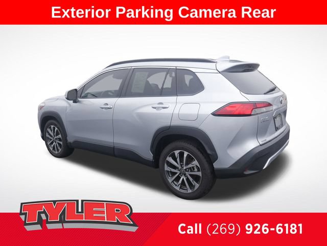 Used 2023 Toyota Corolla Cross XLE FWD image 5