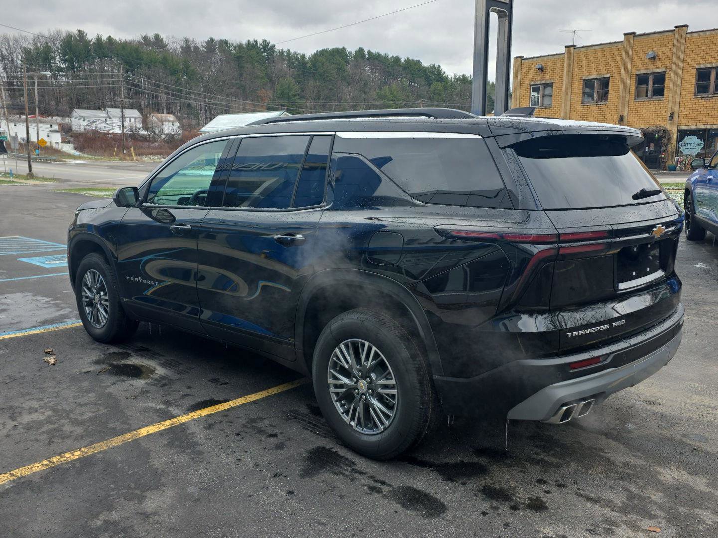 New 2026 Chevrolet Traverse LT w/ Driver Confidence Package image 6