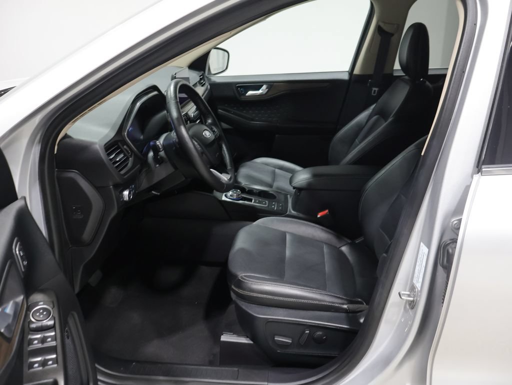 Used 2020 Ford Escape Titanium AWD/4WD image 10
