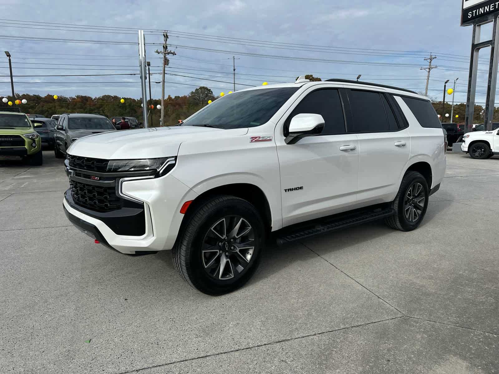 Used 2021 Chevrolet Tahoe Z71 w/ Luxury Package image 2