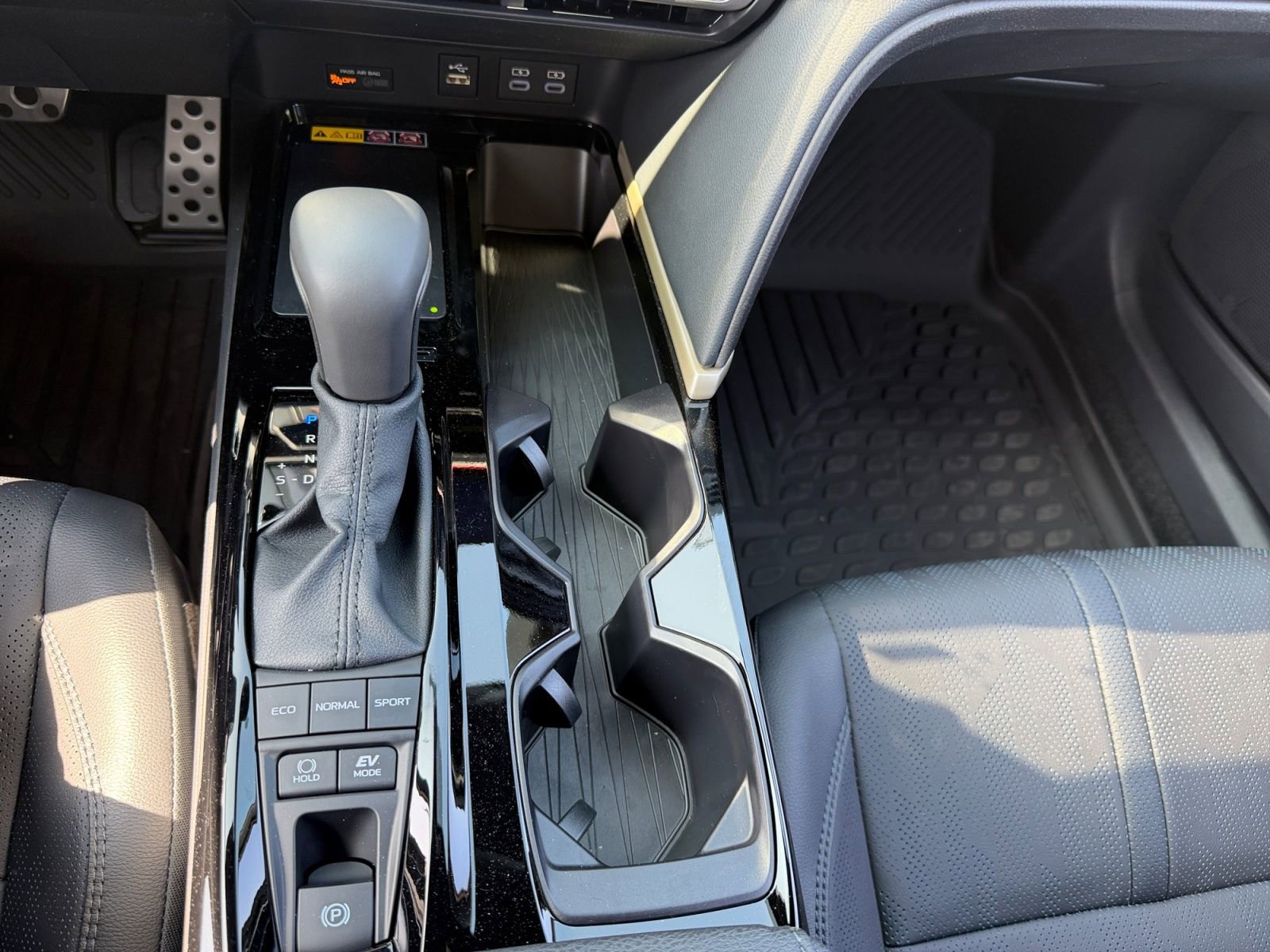 New 2026 Toyota Camry XSE FWD image 22