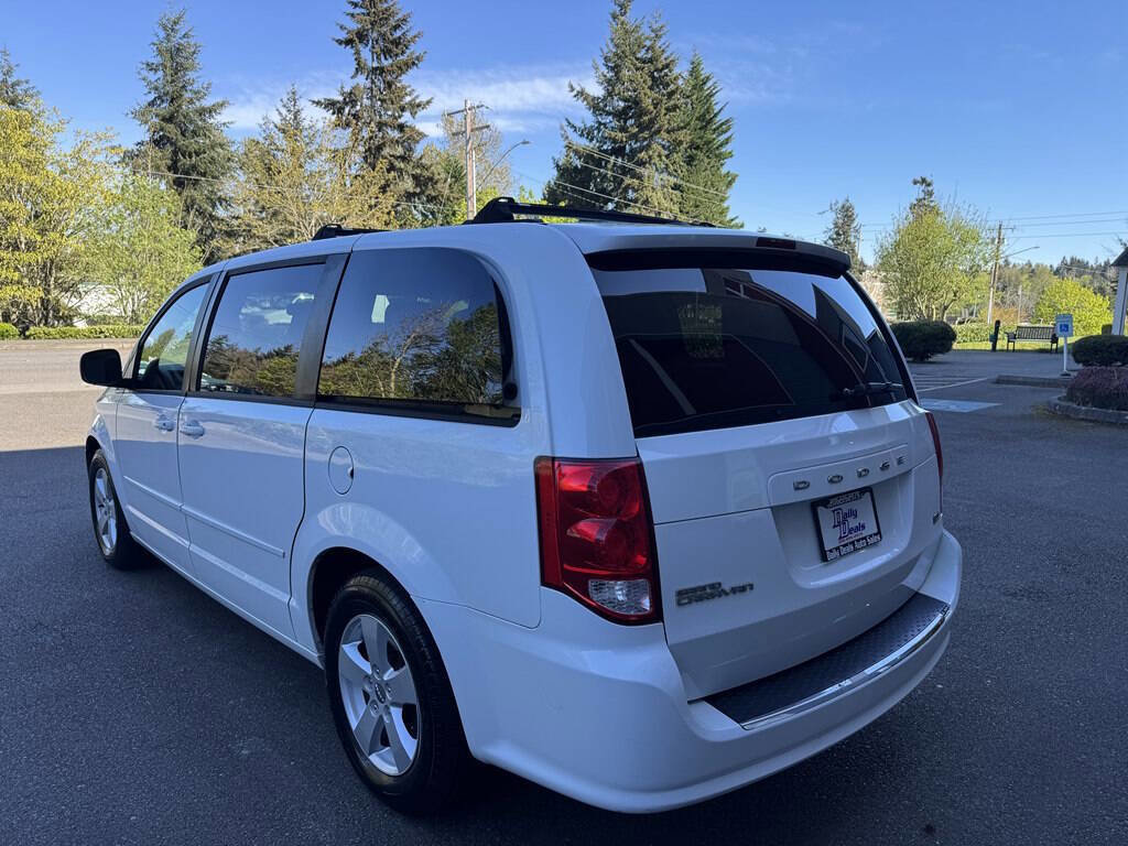 Used 2013 Dodge Grand Caravan SE FWD image 6