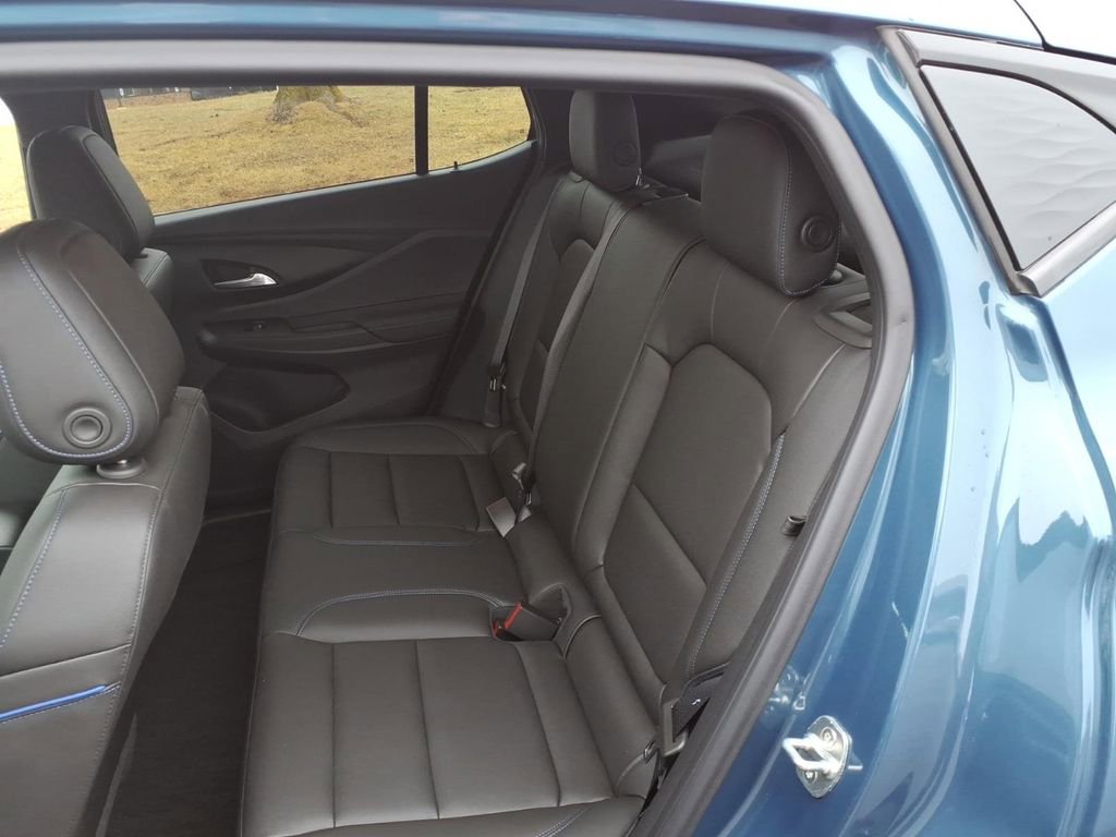 Used 2024 Buick Envista Sport Touring w/ Convenience I Package image 27