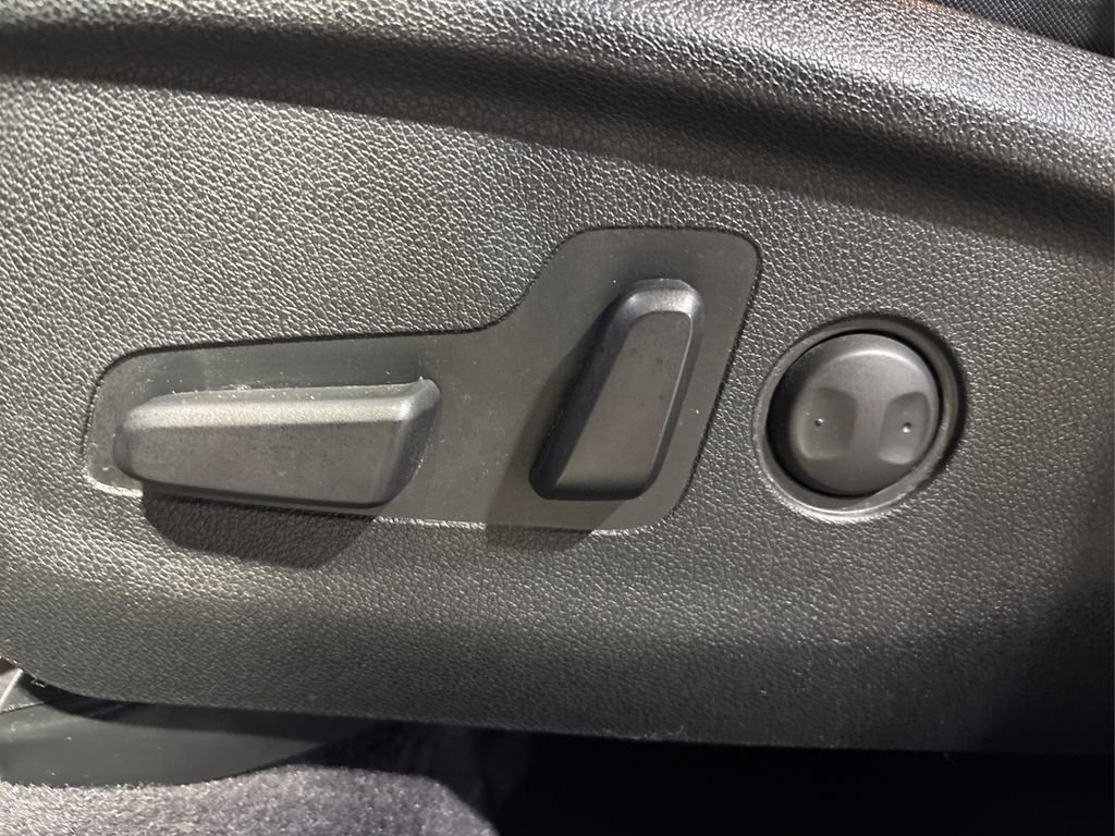 Used 2019 Kia Sorento LX w/ LX Convenience Package image 34