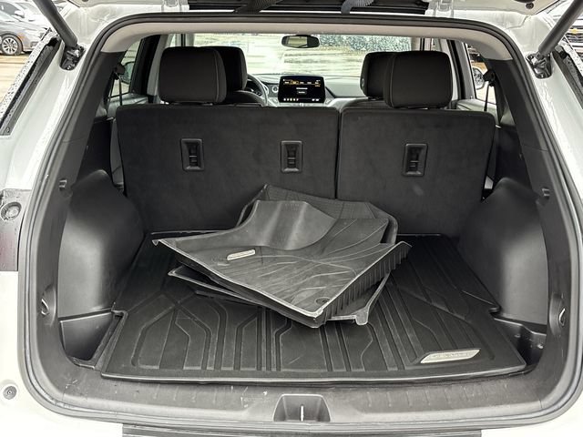 Used 2024 Chevrolet Blazer LT w/ Convenience Package FWD image 31