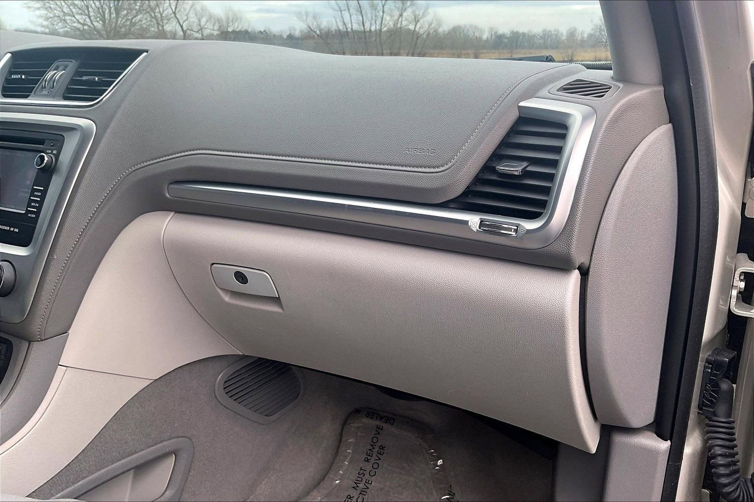 Used 2013 GMC Acadia SLE image 15