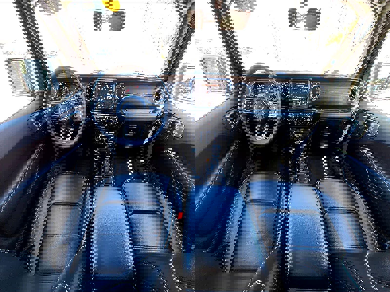 Used 2023 Jeep Wrangler Sahara w/ Cold Weather Group image 21