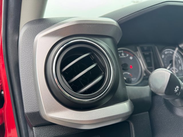 Certified 2021 Toyota Tacoma SR5 image 20