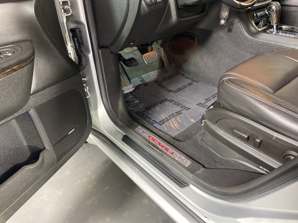 Used 2015 GMC Acadia Denali image 26