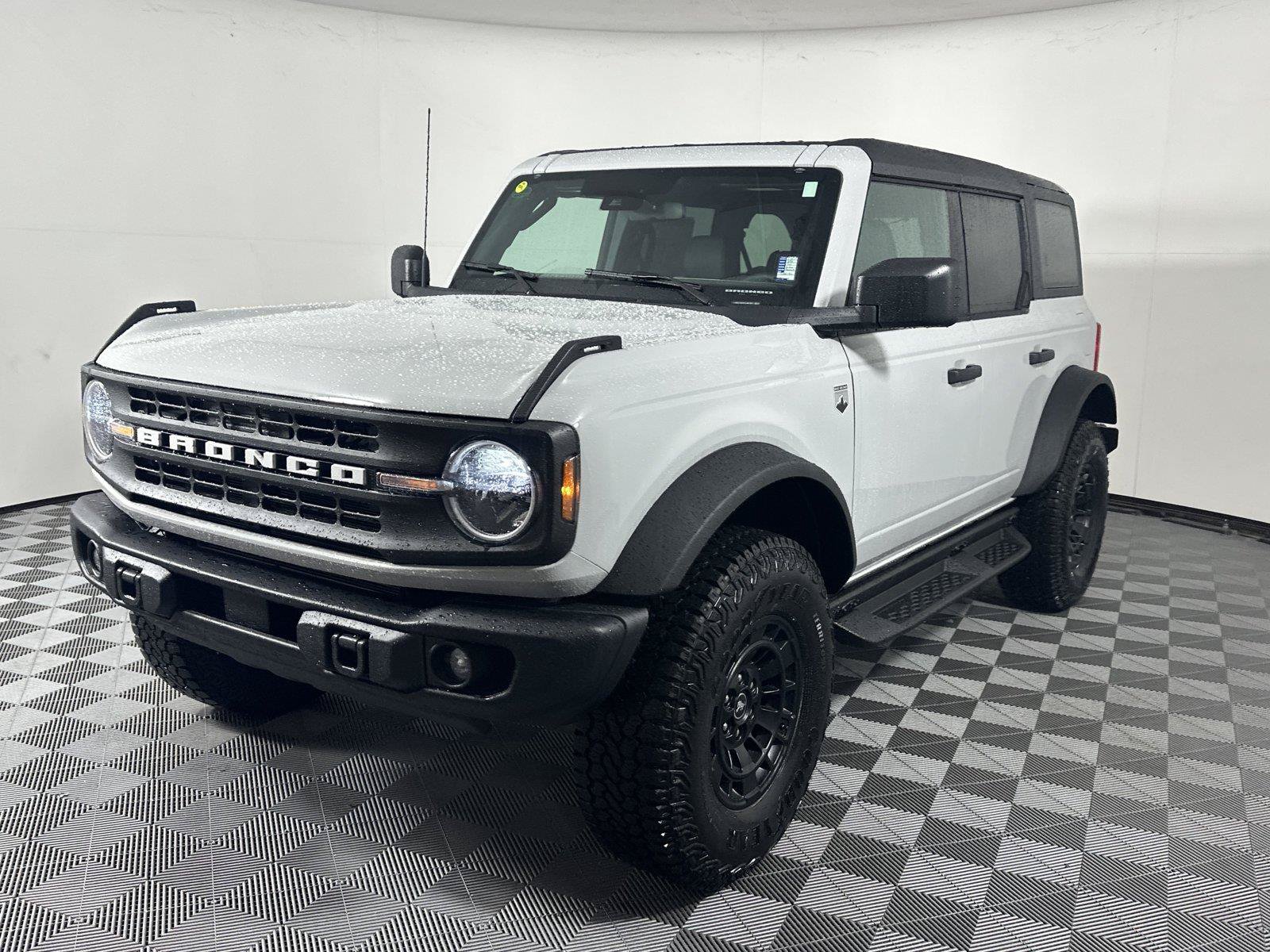 New 2026 Ford Bronco Big Bend w/ Black Diamond Package AWD/4WD image 3