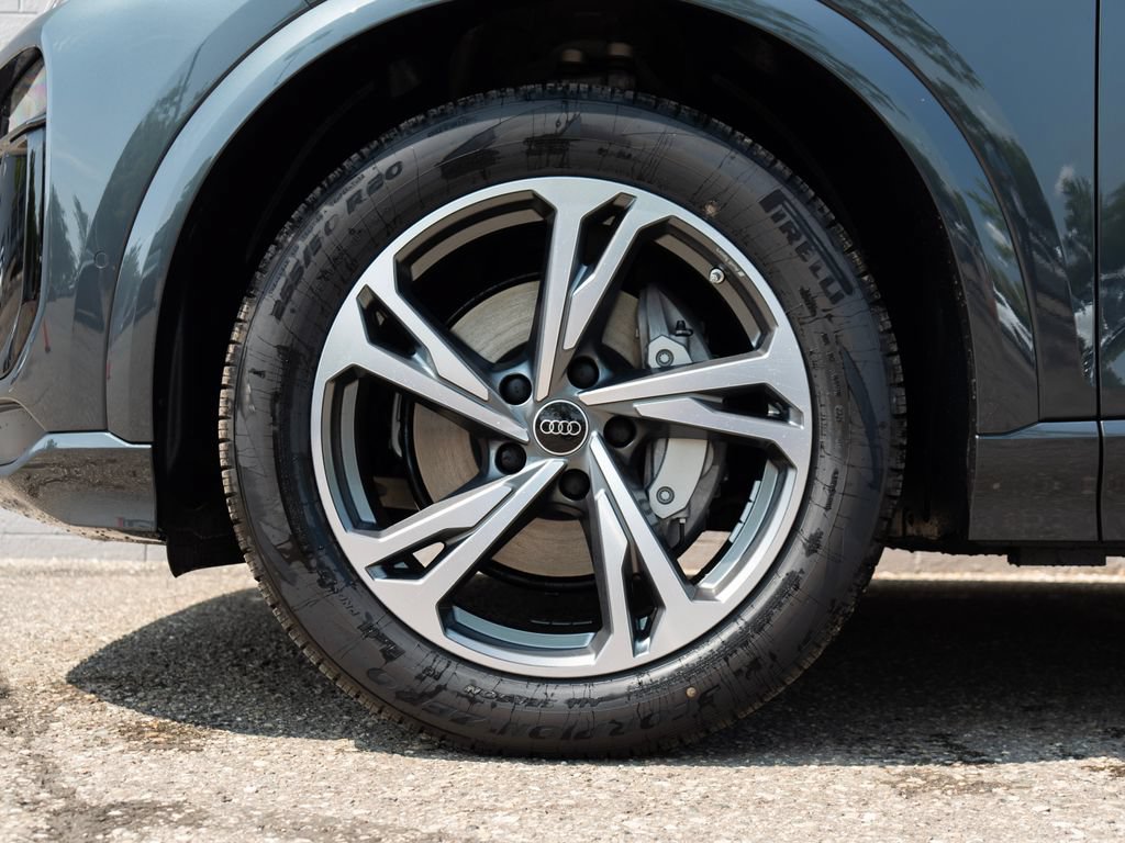 New 2027 Audi Q6 e-tron Premium Plus AWD/4WD image 6