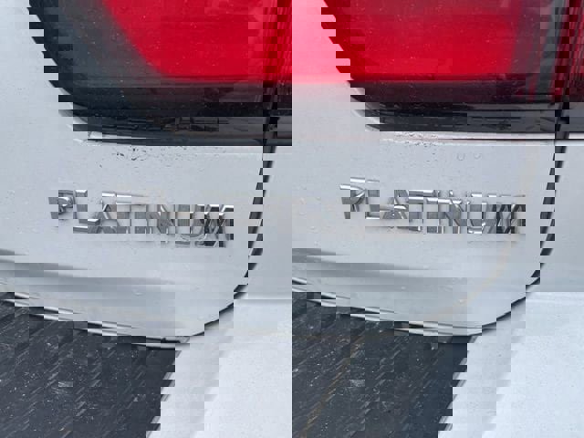 Used 2023 Nissan Armada Platinum w/ Captain's Chairs Package image 8