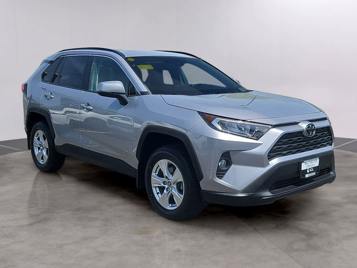 Used 2021 Toyota RAV4 XLE w/ Convenience Package AWD/4WD image 3