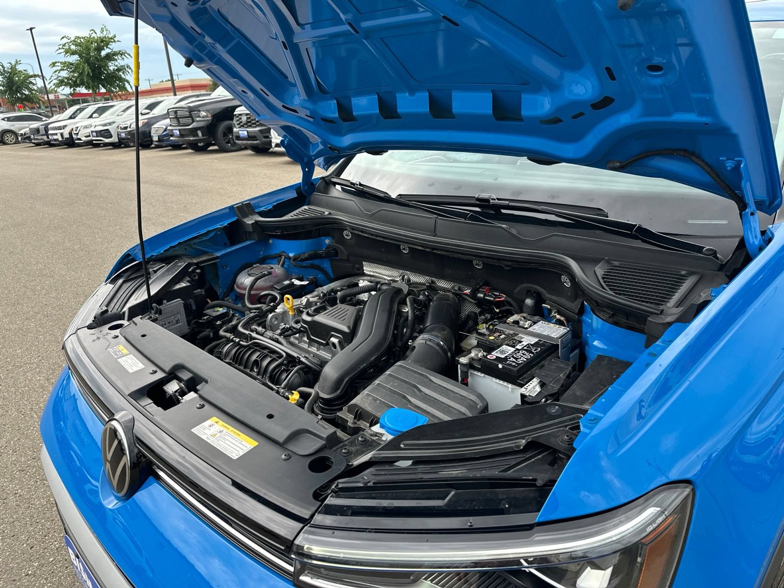 Certified 2025 Volkswagen Taos SE AWD/4WD image 40