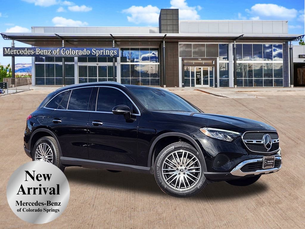 Used 2026 Mercedes-Benz GLC 300 4MATIC image 1