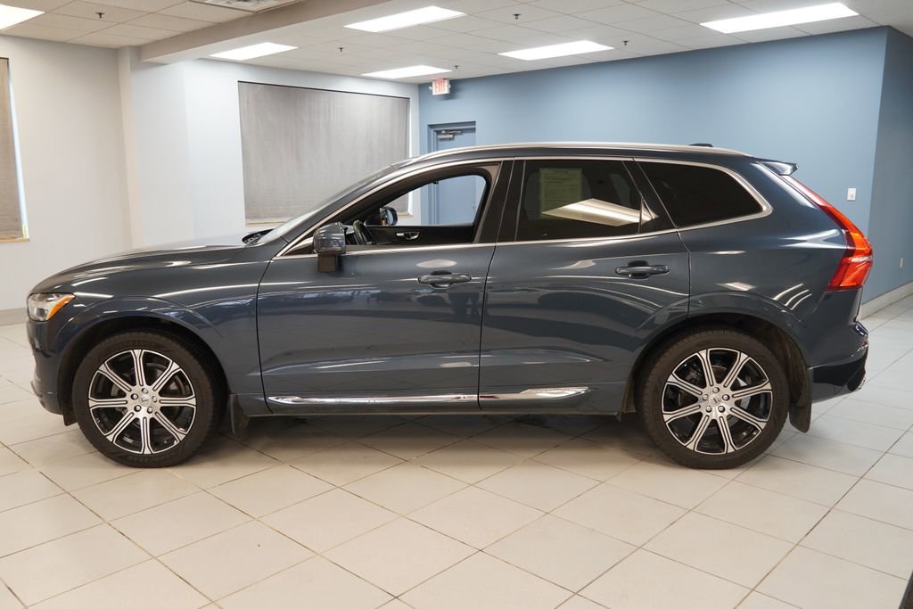 Used 2020 Volvo XC60 T5 Inscription w/ Protection Package image 2