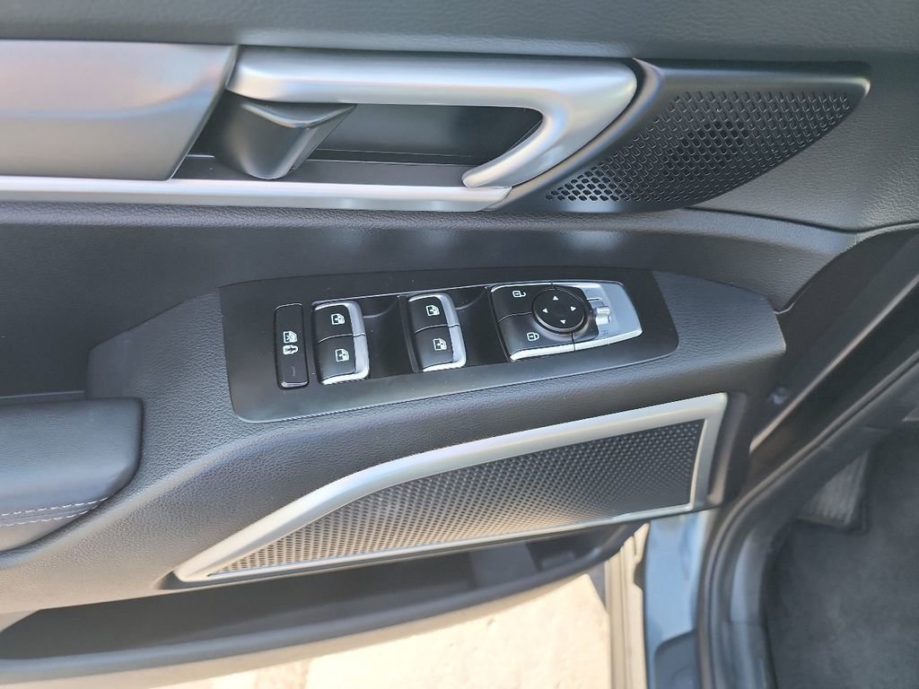 Used 2021 Kia Telluride LX image 12