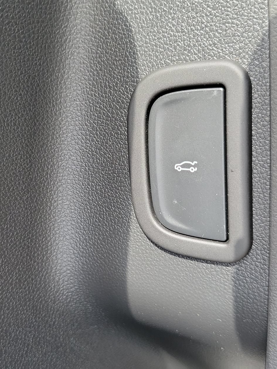 New 2026 GMC Acadia AT4 w/ Luxury Package AWD/4WD image 30