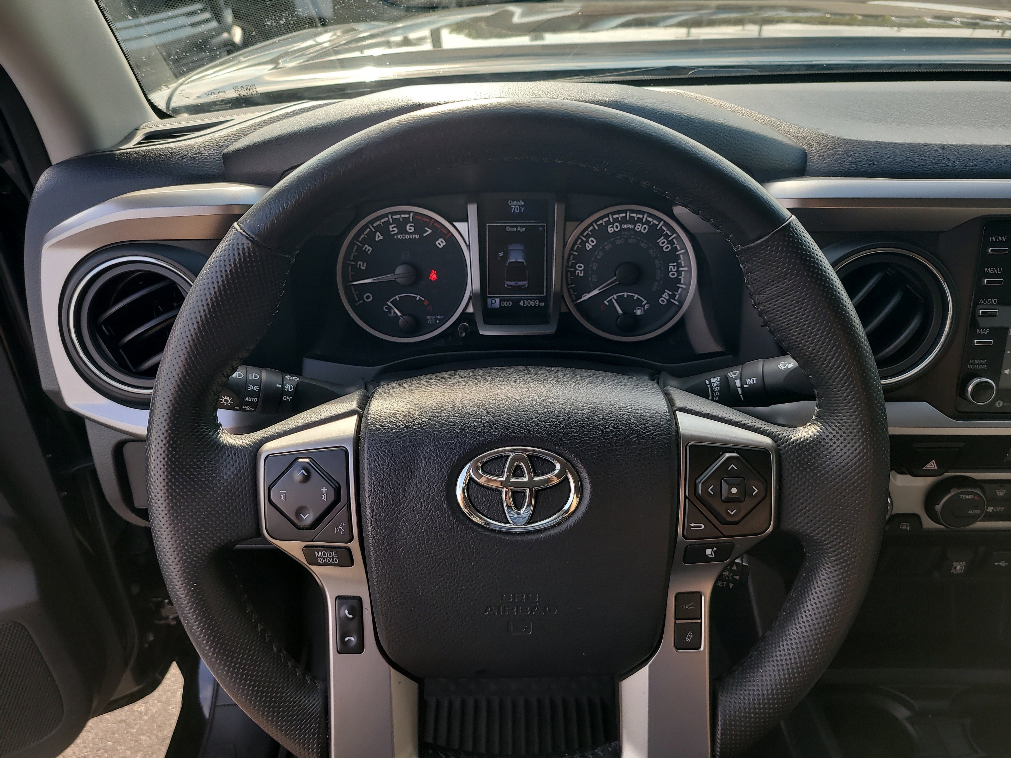 Used 2023 Toyota Tacoma SR5 w/ Technology Package AWD/4WD image 26