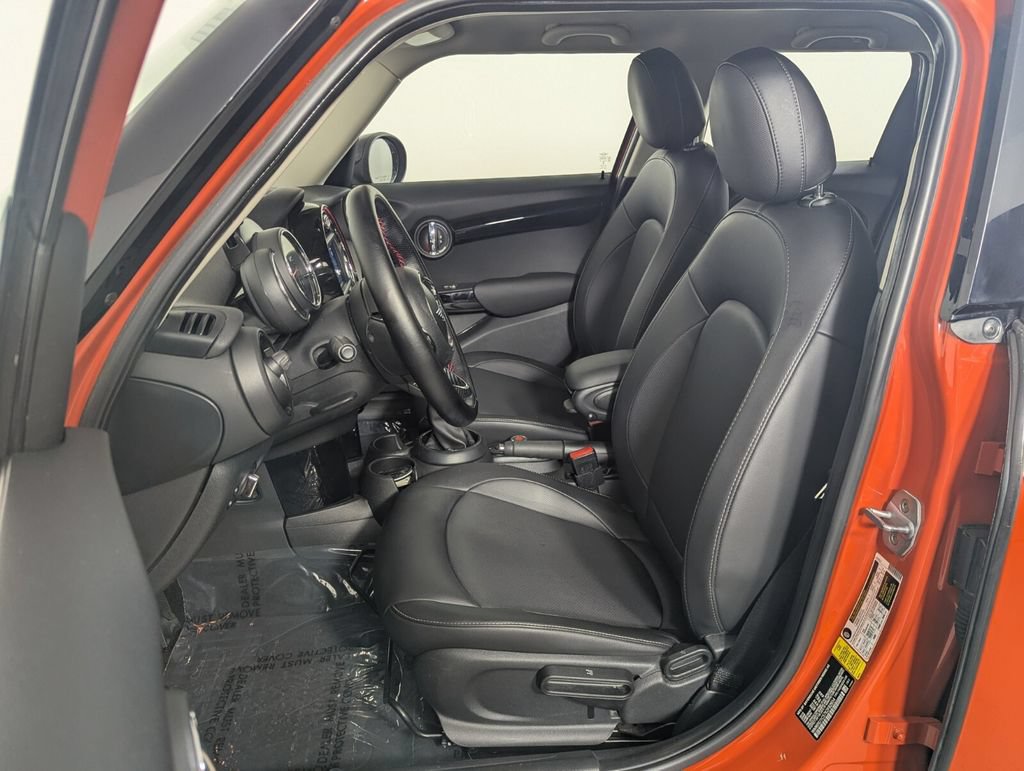 Used 2019 MINI Cooper 4-Door Hardtop FWD image 12