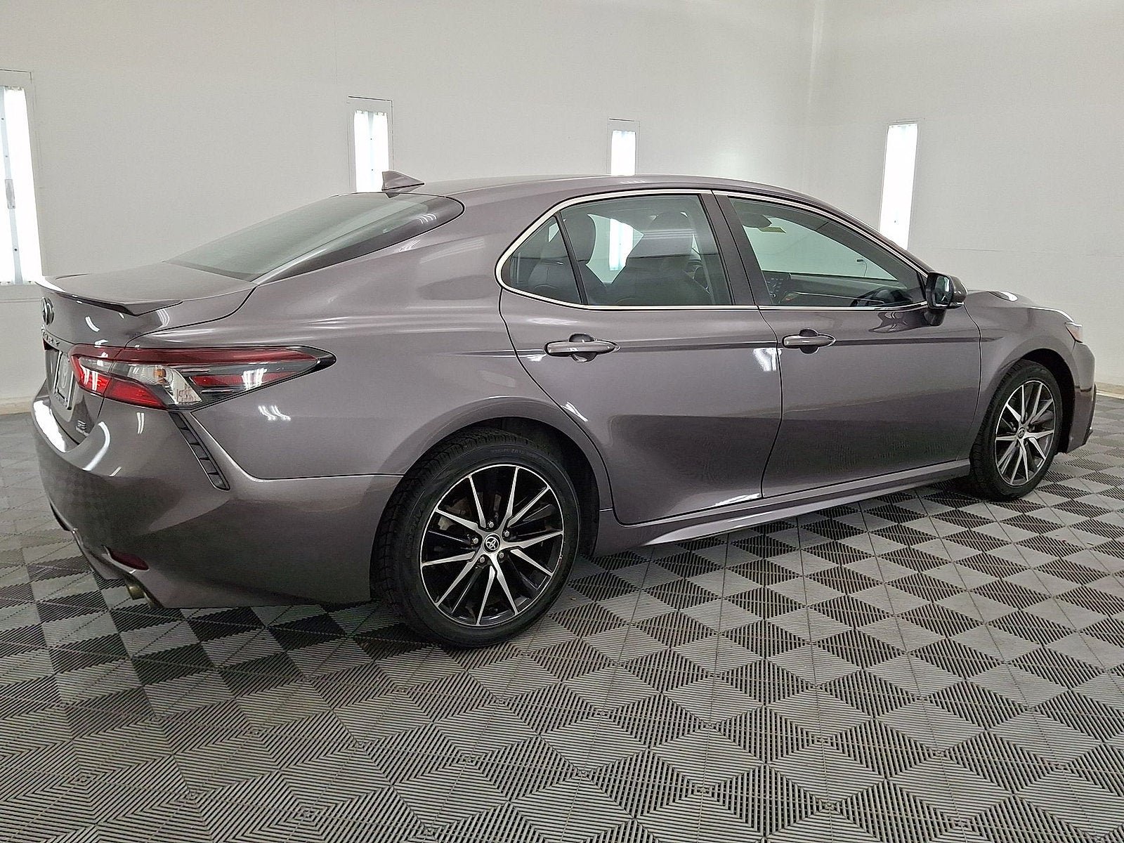 Certified 2023 Toyota Camry SE FWD image 17