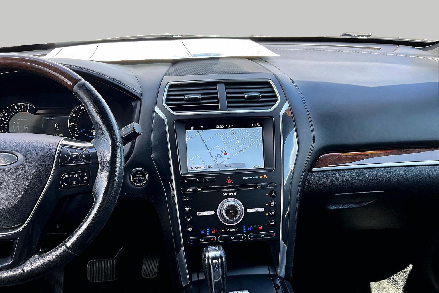 Used 2017 Ford Explorer Platinum AWD/4WD image 6