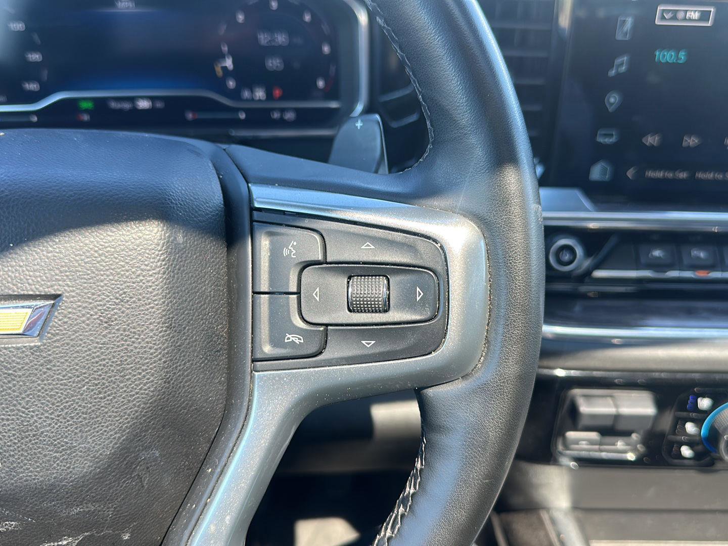 Used 2024 Chevrolet Silverado 1500 LTZ w/ LTZ Premium Package image 17