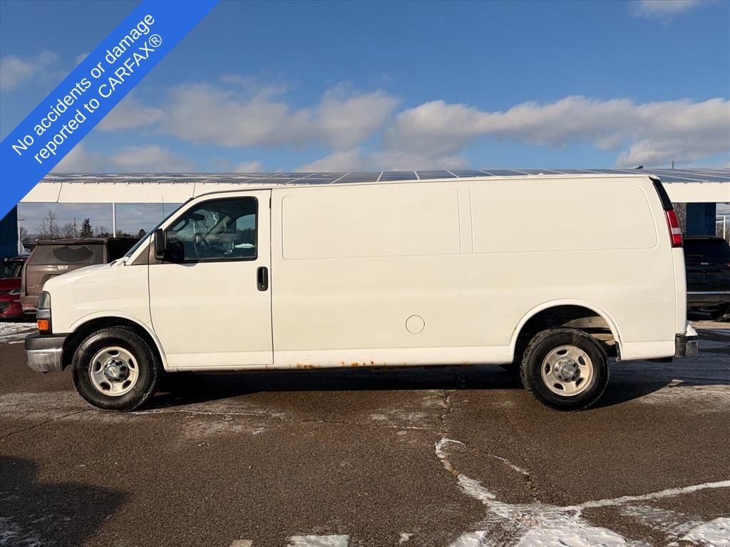 Used 2016 Chevrolet Express 2500 Extended image 37