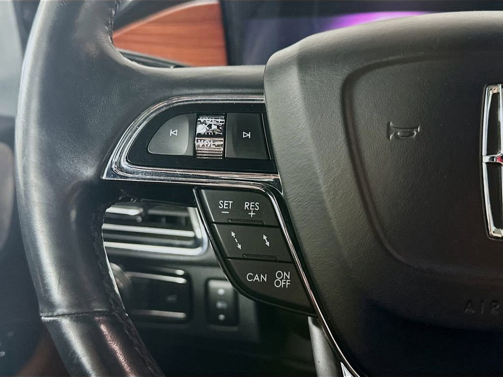 Used 2021 Lincoln Navigator Reserve image 25