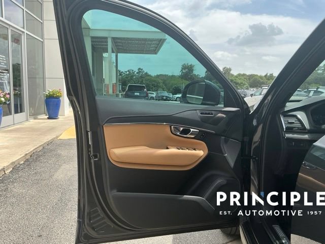Certified 2022 Volvo XC90 T6 Inscription AWD/4WD image 11