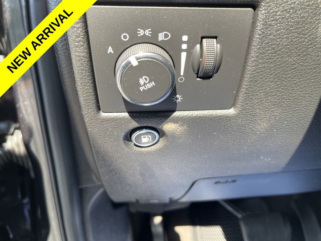 Used 2014 Jeep Grand Cherokee Laredo w/ Quick Order Package 23E image 21