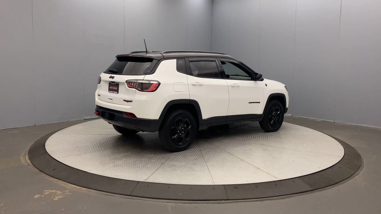 Used 2023 Jeep Compass Trailhawk w/ Trailhawk Convenience Group AWD/4WD image 5