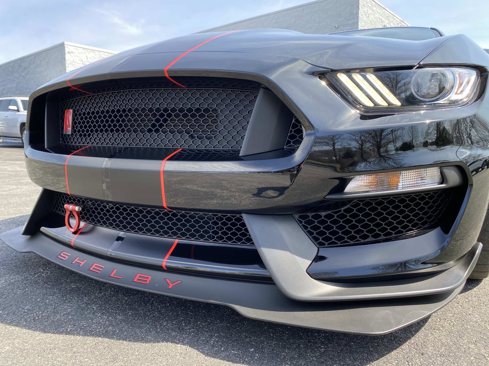 Used 2016 Ford Mustang Shelby GT350R w/ GT350R Equipment Group 920A RWD image 32