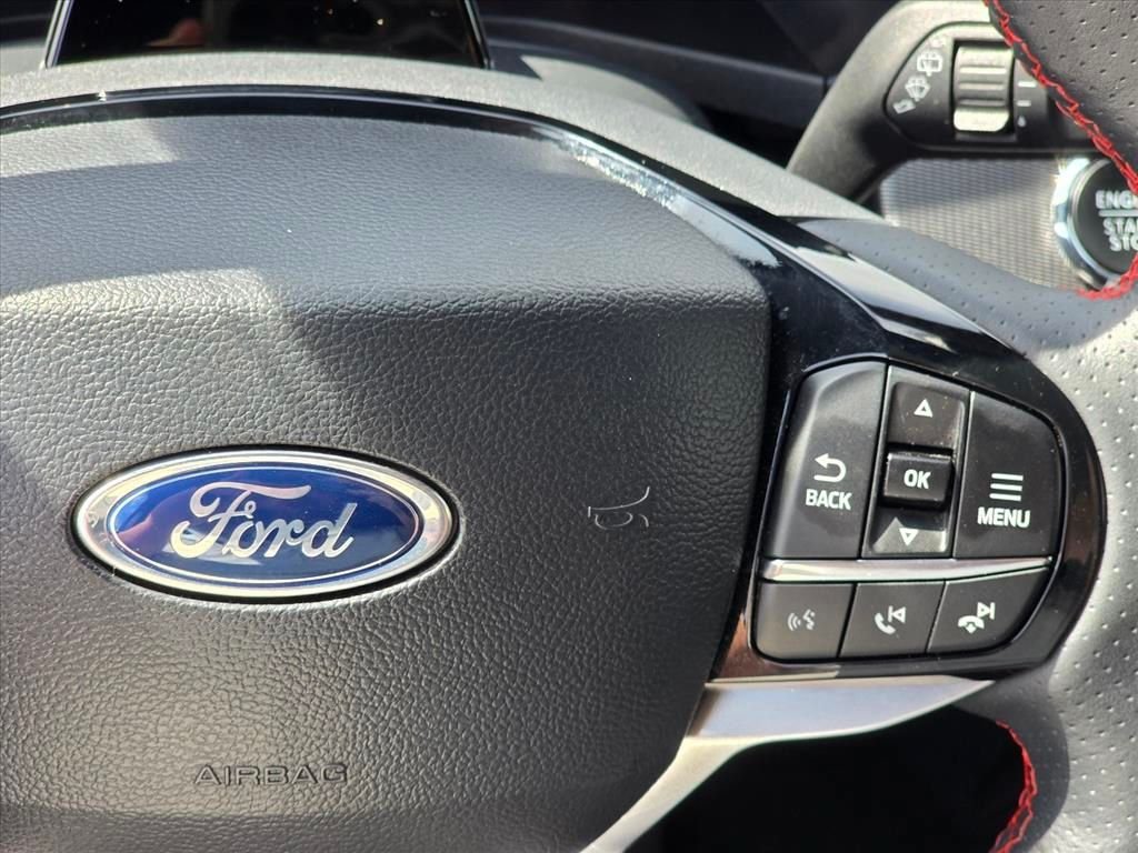 Used 2025 Ford Explorer ST-Line AWD/4WD image 18