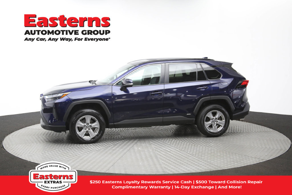 Used 2024 Toyota RAV4 XLE AWD/4WD image 58