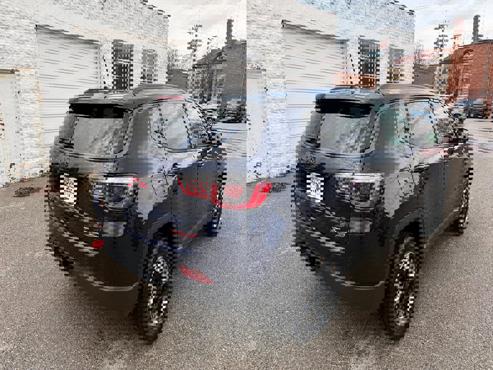 Used 2018 Jeep Compass Trailhawk w/ Cold Weather Group image 5