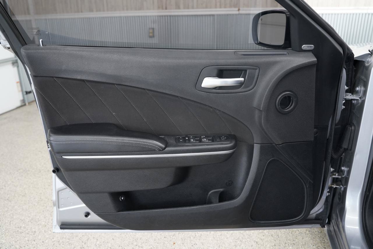 Used 2018 Dodge Charger R/T RWD image 25