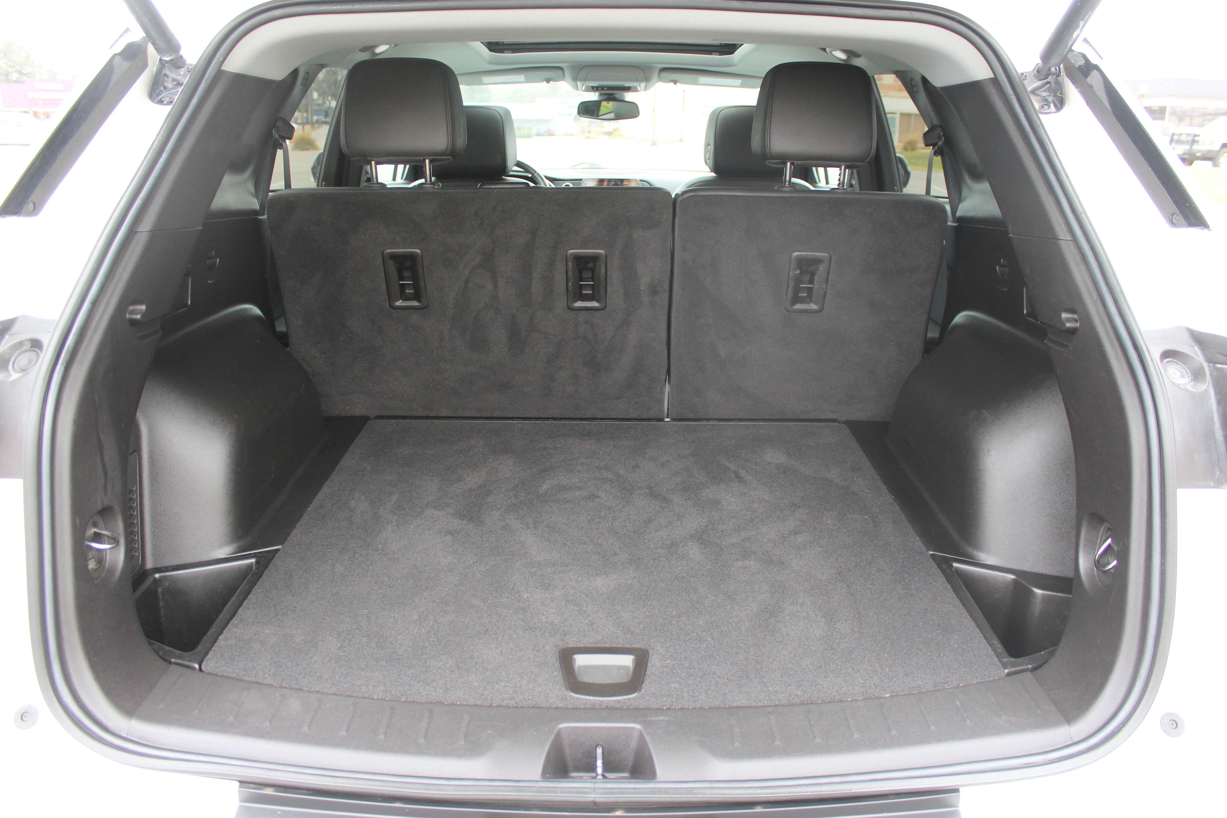 Used 2022 Chevrolet Blazer LT image 9