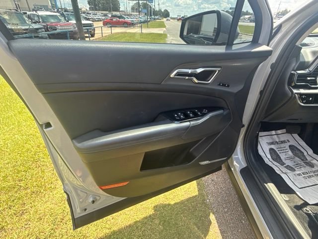 Used 2023 Kia Sportage SX FWD image 11