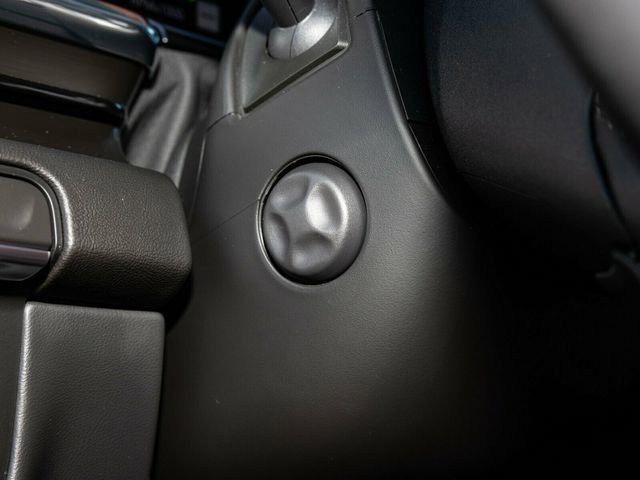 Used 2023 Cadillac Escalade ESV Premium Luxury image 45