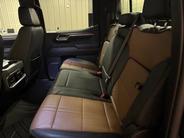 Used 2023 Chevrolet Silverado 1500 High Country w/ Technology Package image 20