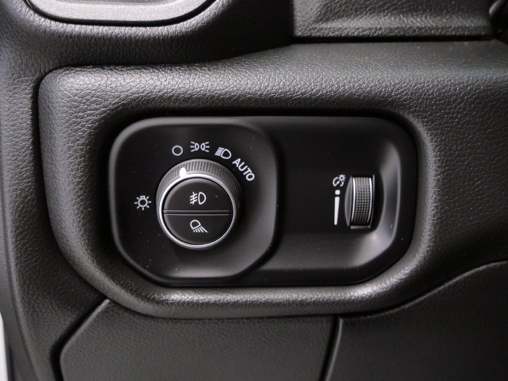 Used 2026 RAM 2500 Tradesman AWD/4WD image 17